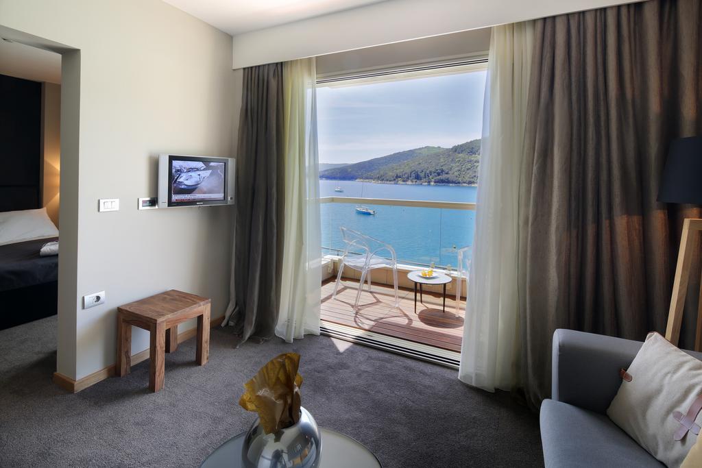 Boutique Hotel Adoral Рабац Екстериор снимка