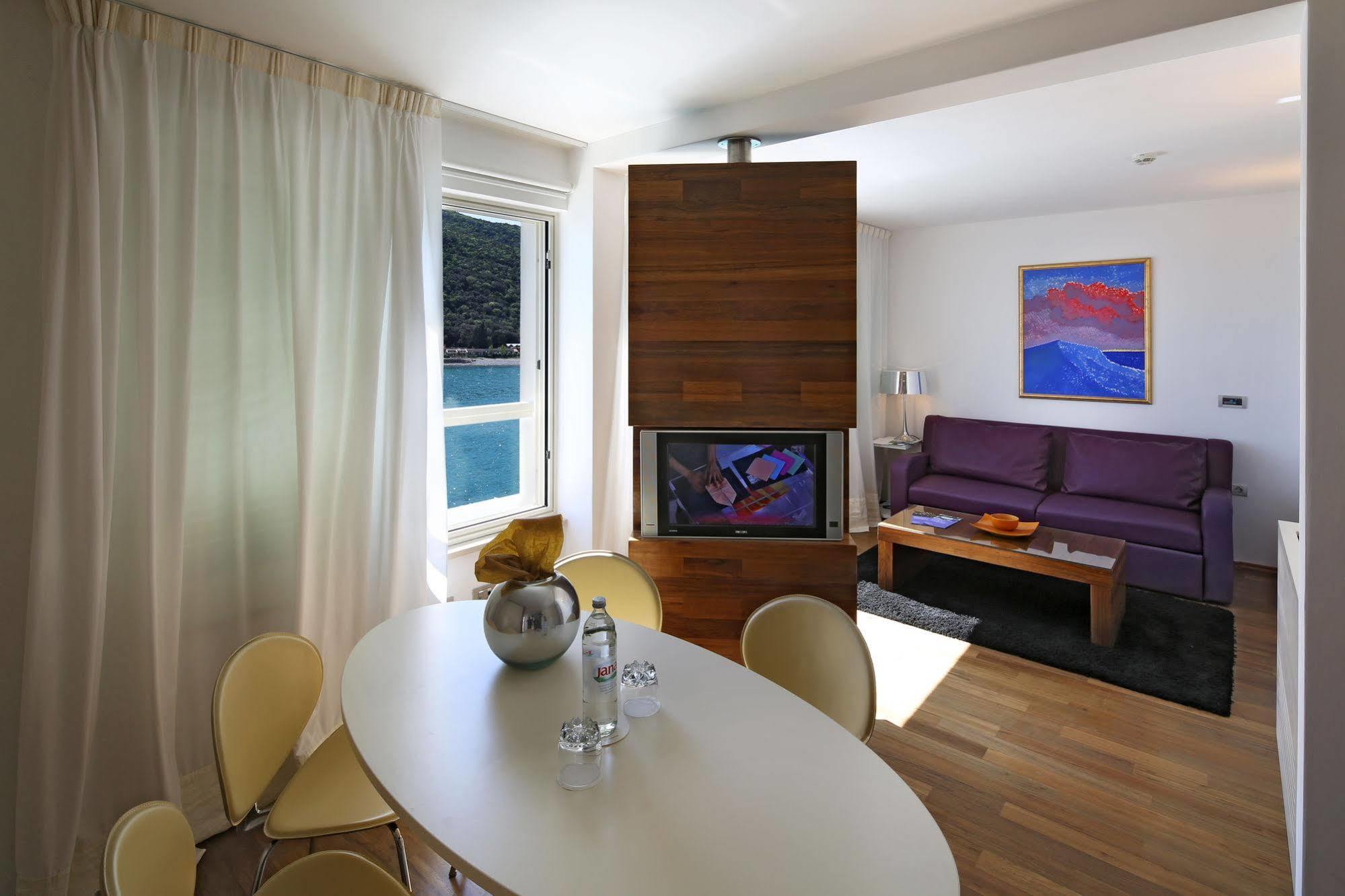 Boutique Hotel Adoral Рабац Екстериор снимка